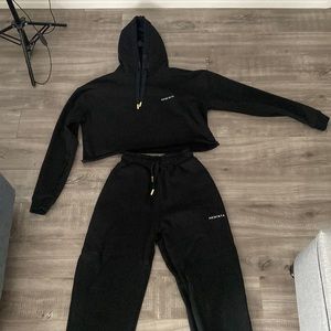 Black Crop Sweater with Sweat Pants